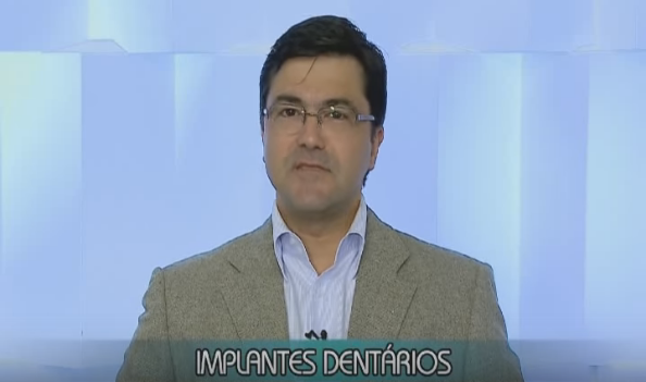 Implantes Dentários